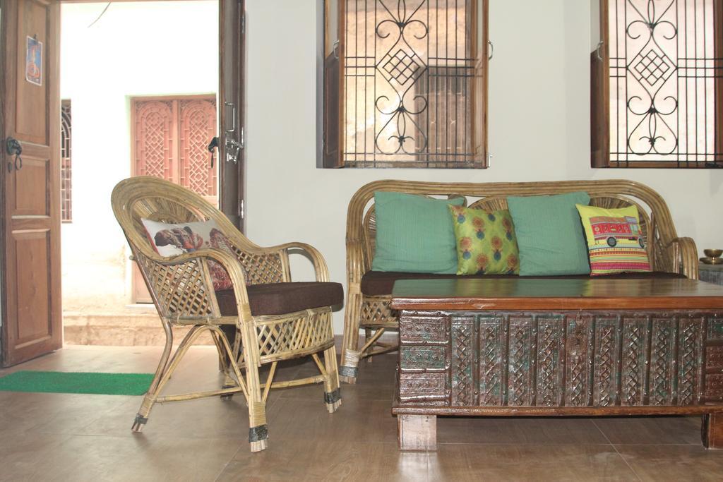 Lotus Paying Guesthouse Варанасі Екстер'єр фото