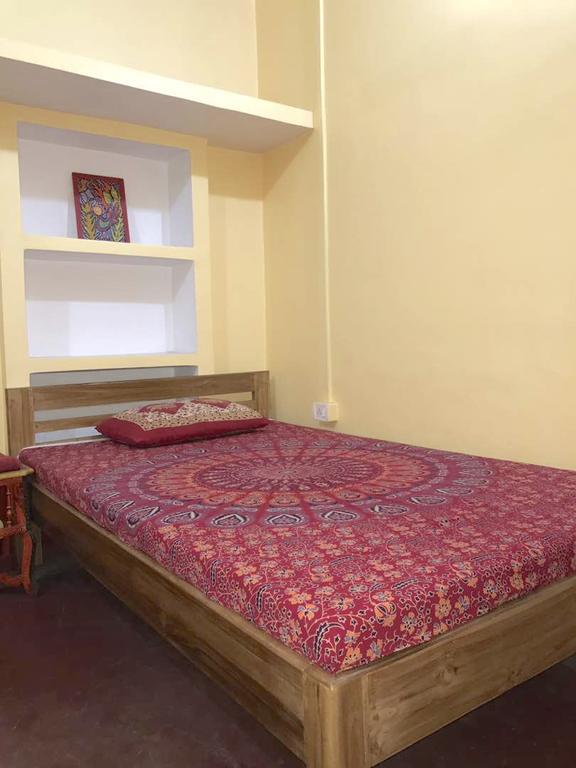 Lotus Paying Guesthouse Варанасі Екстер'єр фото
