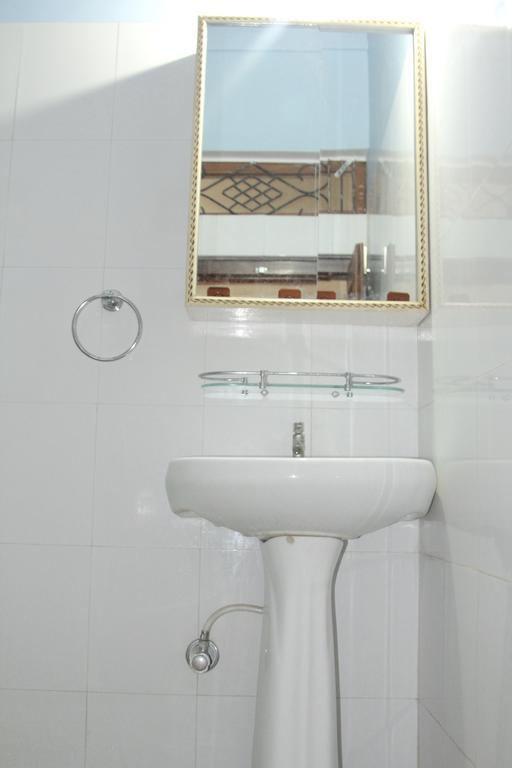 Lotus Paying Guesthouse Варанасі Екстер'єр фото